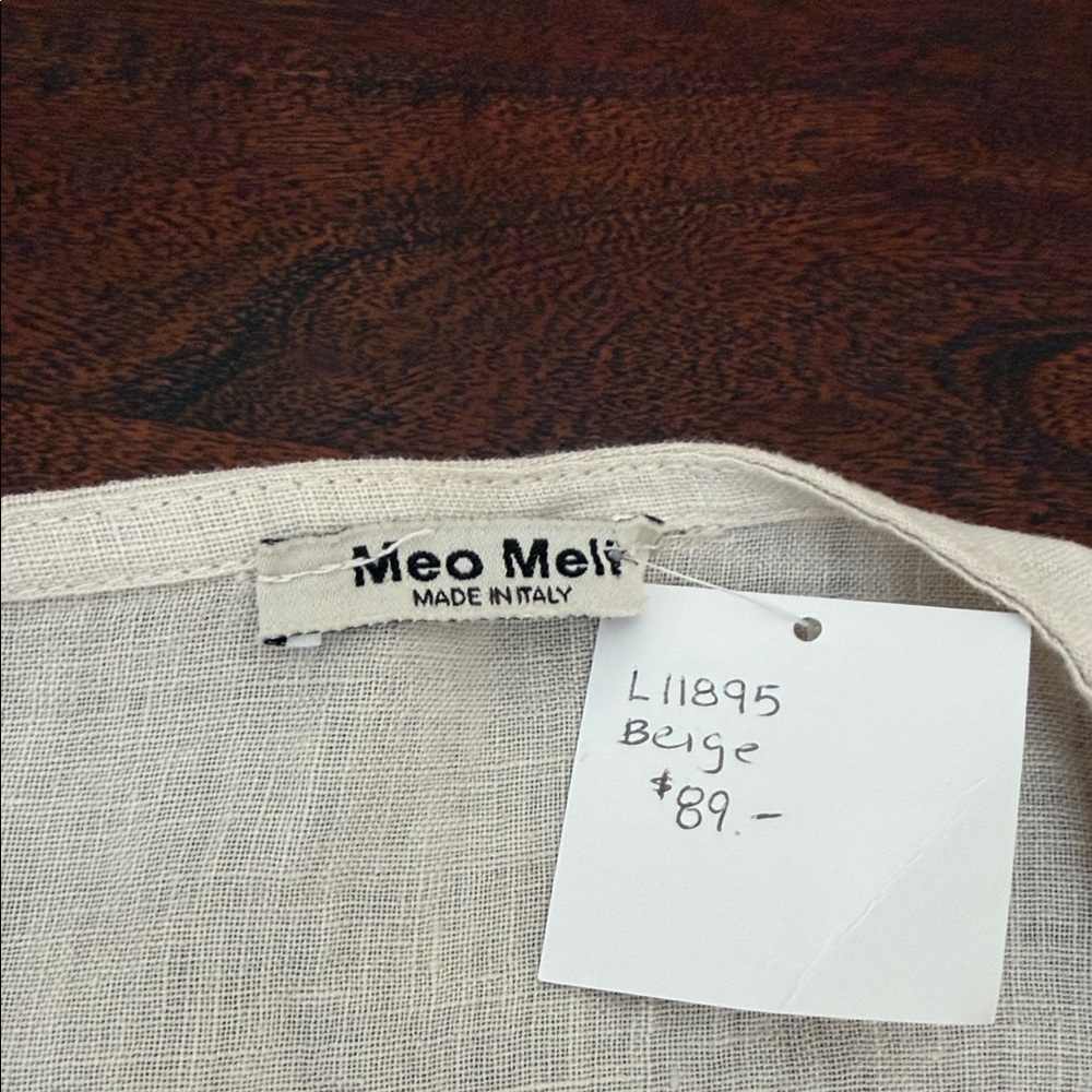 Linen Tie-Front Blouse - Picture 3 of 5